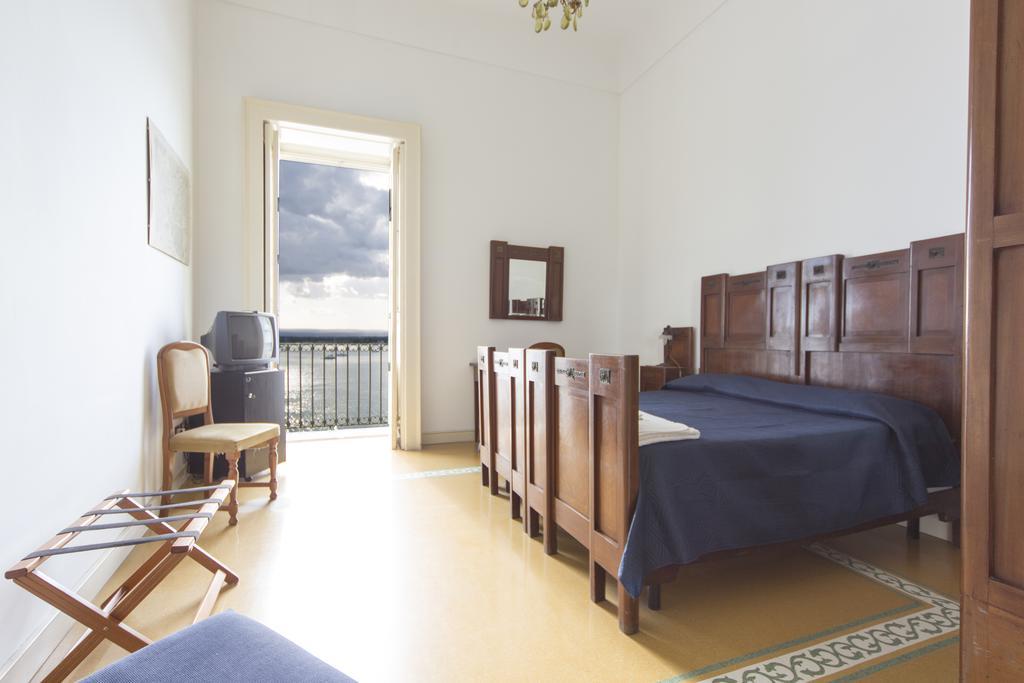 Ortigia Camere Con Vista Da Giulio B&B Syrakusa Exteriör bild